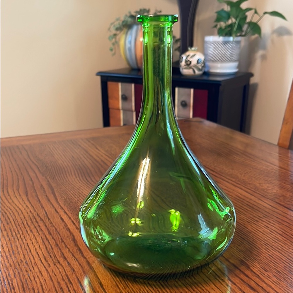 Vintage Genie Bottle Shaped Wine Decanter, Avocado Green Glass Bottle